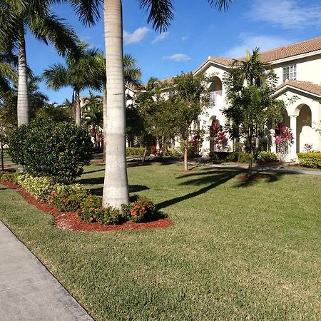 Villa Speedway Blvd Townhouse Homestead Exterior foto